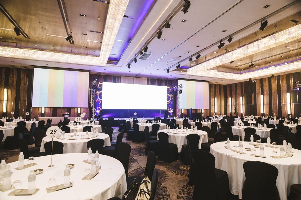 What Are the Key Elements in Designing for Networking Opportunities-Cityfurnish