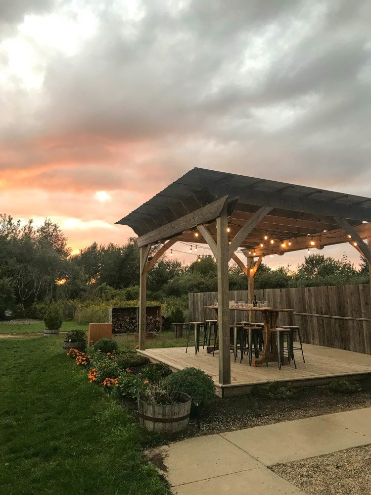 outdoor furniture 