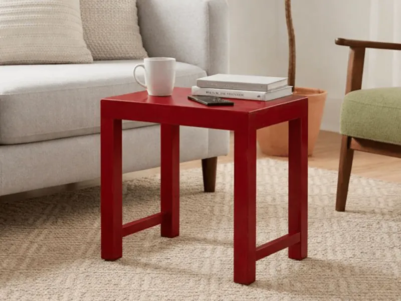 Crest End Table in Mahogany